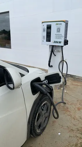 Foto 2 da estação BR Super Carga - Honório Lavanderia - Caldas do Jorro