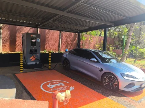 Foto 3 da estação Maria Plaza Hotel